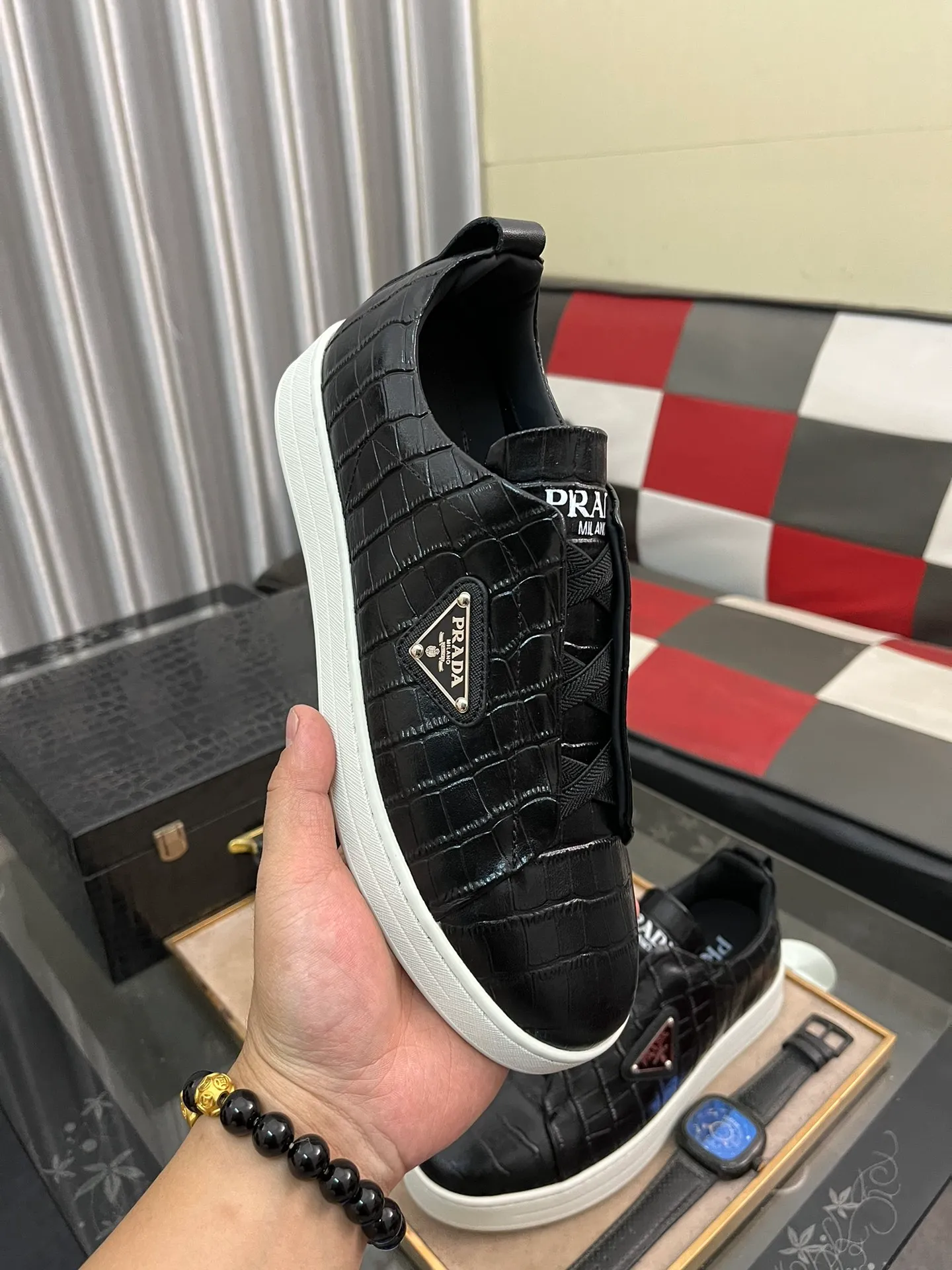 Men's shoes 💰540⌚️⌚️【PRADA】Prada - High-end quality casual sports shoes - Upper: calf leather shoe body with brand metal fasteners, - Inner lining: breathable leather lining - Outsole: ultra-light TPU foam·rubber; molded outsole -Super high quality control·Fine workmanship: highlighted (high-end·luxury·grade) -Size: 38-443️⃣Colors available